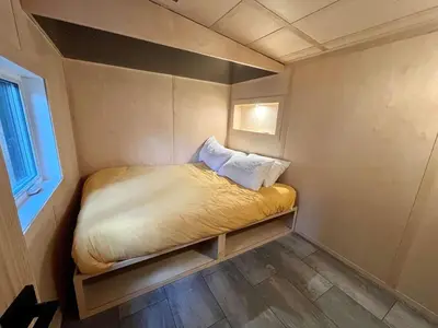 Gallery image of Cabin Zoobox 77 in Eastman