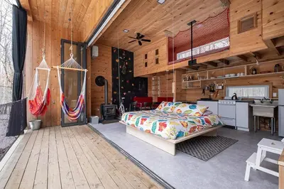 Gallery image of Cabin Zoobox des cervidés in Eastman