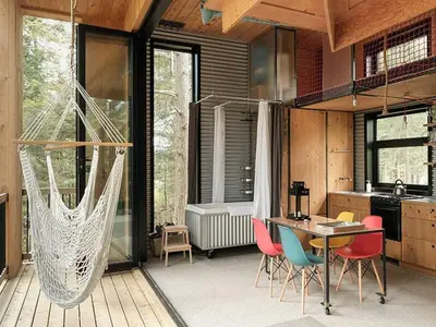 Gallery image of Cabin Zoobox 81 in Eastman