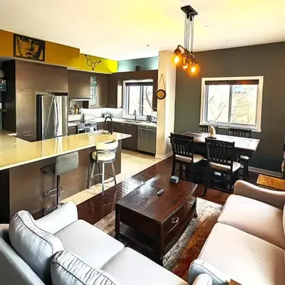 The Modern Stays
