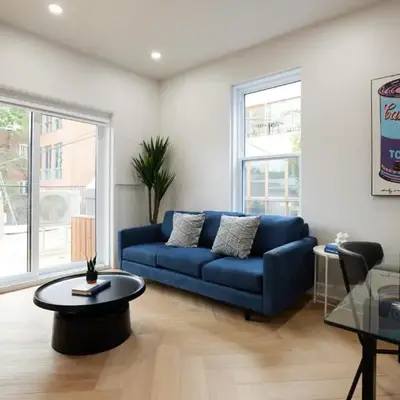 Chic 2 Bedroom apartment in Le Plateau by Denstays