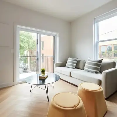 New and Cozy 3 bedroom in Le Plateau by Denstays
