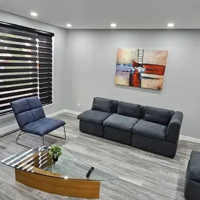 Spacious bright Apt