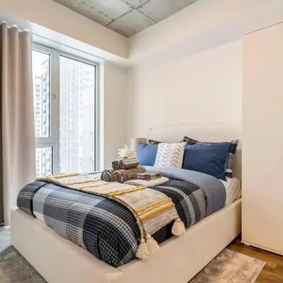 Executive Class Apartments with Gym for VIP & Students in Downtown MTL