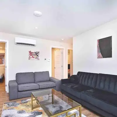 Beautiful 4-BDR in Heart of Plateau Mont-Royal