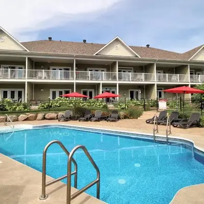 Superbe condo - Navette de Ski Gratuite #102