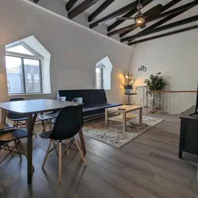 2 Bedrooms