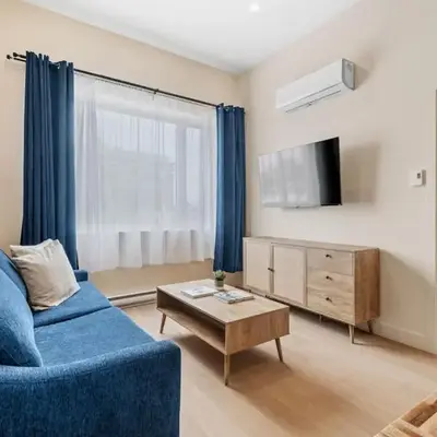 Downtown 2BR Suite