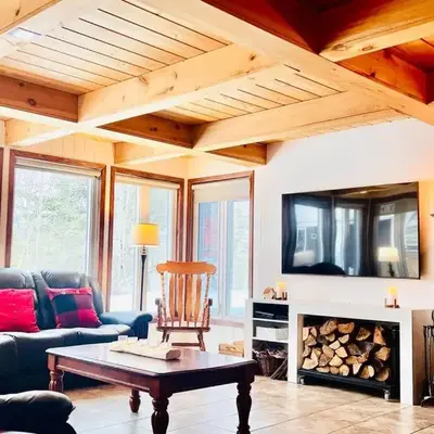 Chalet familial et SPA à proximité du Mont Orford
