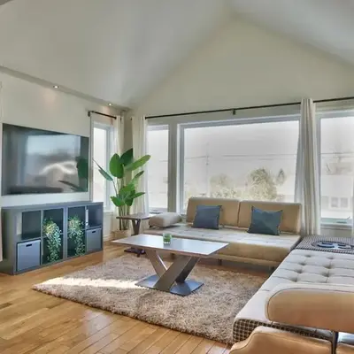 Dynamite 2-Bedroom House