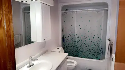 Gallery image of Montreal One-Bedroom Apartment Number2 with shared-bathroom and shared kitchen in Montréal