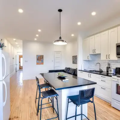 Montreal Vacation & Attractions Home by Downtown & Plateau