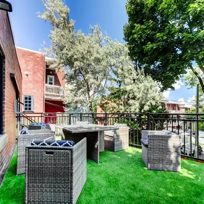 Spacious 4-Bedrooms in HoMa Montreal 22