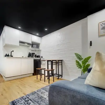 Stylish-24 1-Bedroom in HoMa Montreal