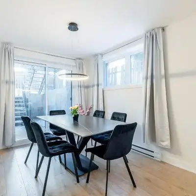 Longueuil New Stylish 3-BDR free parking close to Dix 30&DT