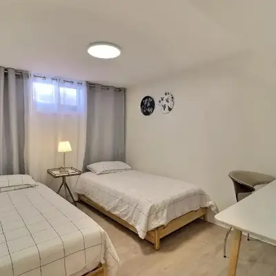 Private Charming Twin Room & Parking