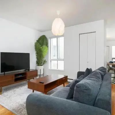 Bright 2BR in Plateau Mont Royal Downtown