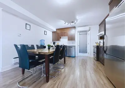 Gallery image of Élégant et cosy - 2 chambres bien équipé et parking gratuit in Montréal