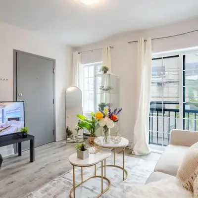 Fashionable 3BR in Griffintown