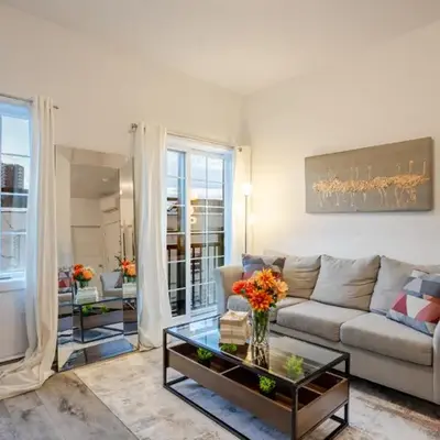Chic and Spacious 3 Bedrooms in Griffintown