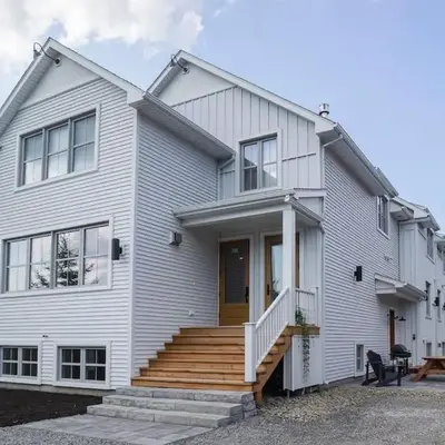 Most beautiful condo 101 in Bromont Vieux