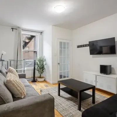 Spectacular 2B unit in Montreal