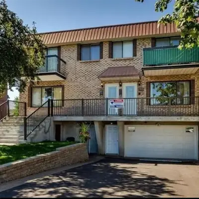 Spacious 4-Bdr Retreat in Charming Ste-Rose