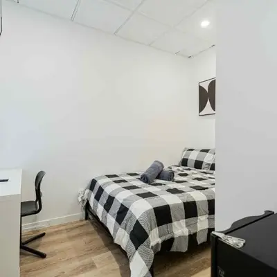Room n4-Apartment 1 in a SHARED apartment in downtown Montreal