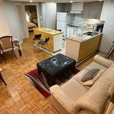 Montreal Accommodation Steps Downtown 17mins airport
