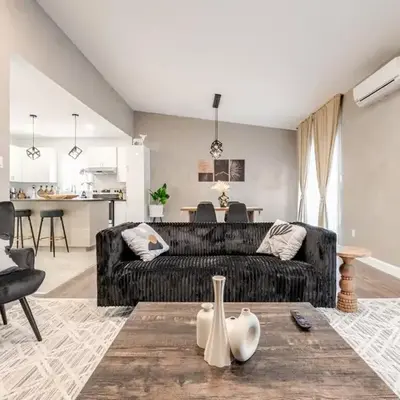 Bohemian vibe 2 bedroom Free Parking Brand New