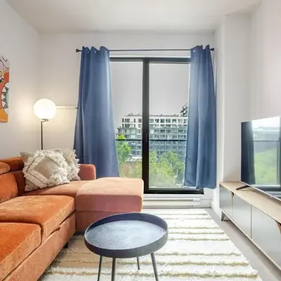 Modern Heritage Stay Upscale 2BR in Old Port