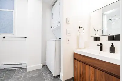 Gallery image of La Roche Bohèmes in Montréal