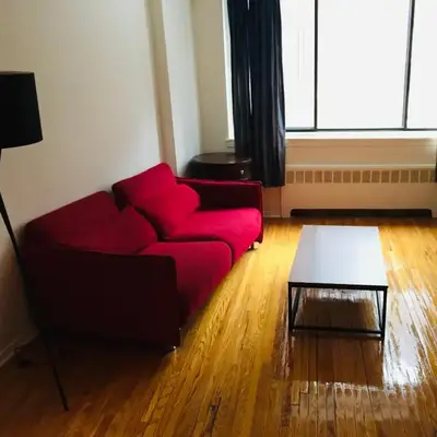 Modern City Studio Living in the Golden Square Mile