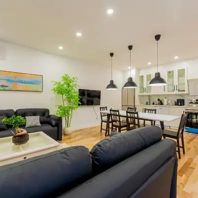 Newly Renovated 3BR 2BA Spacious and Modern