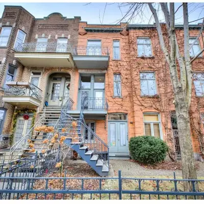 Condo lumineux au cœur du Mile-end