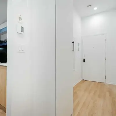 Escape studio with parking near downtown Montreal