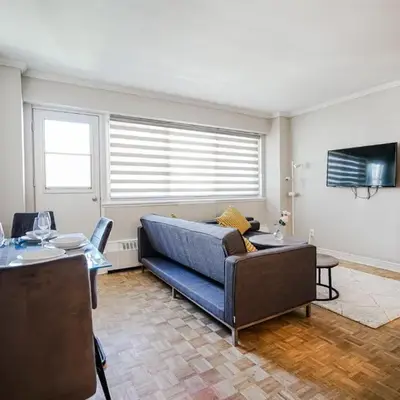 Downtown Montreal 2-Bedroom Gem near Bell Centre