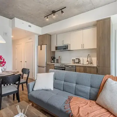 Skyline Suite - Modern 1 BR