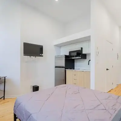 Magnificent Studio with FREE parking near downtown