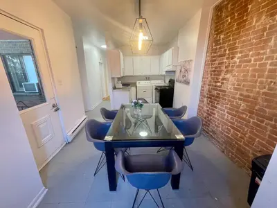 Gallery image of FULL KITCHEN 14min from DTOWN Room B in Montréal