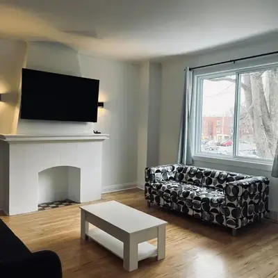 Urban Comfort 3BR Apartment in NDG