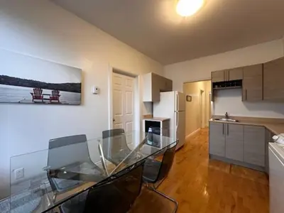 Gallery image of FULL KITCHEN 10min from DTOWN Room B in Montréal