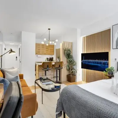 The Sherbrooke Suite 99