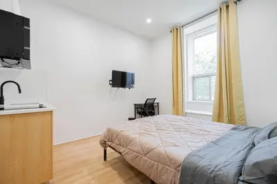 Gallery image of Prestige Studio For 2 Guest with Parking in Montréal