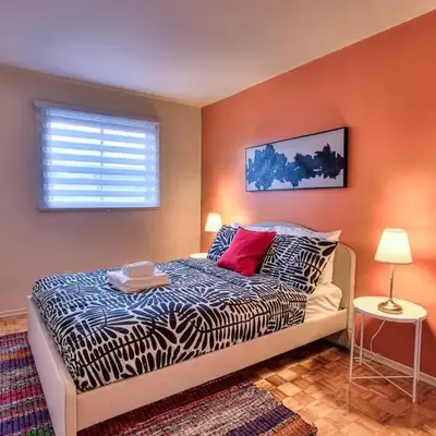Free Parking! Montreal Comfort Value Convenience! Full Kitchen