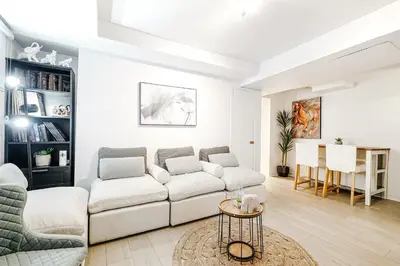 Gallery image of Allo downtown For 2 Guest Close to metro Peel in Montréal