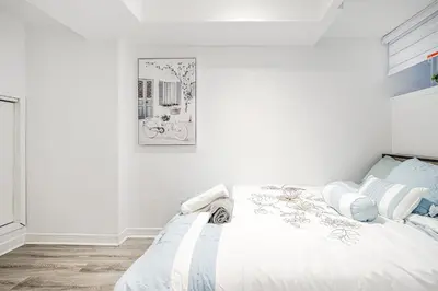 Gallery image of Allo downtown For 2 Guest Close to metro Peel in Montréal