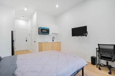 Gallery image of Weekly Stay For 2 Guest with Free Parking in Montréal