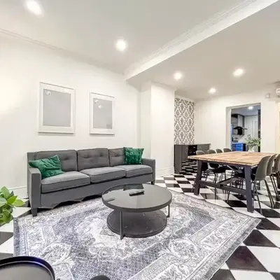 Luxury 3BR - Free Parking - Washer & Dryer