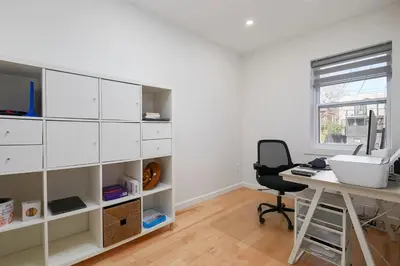 an office with a desk and a desk and a chair at Comfort & Style in Ahuntsic in Montréal